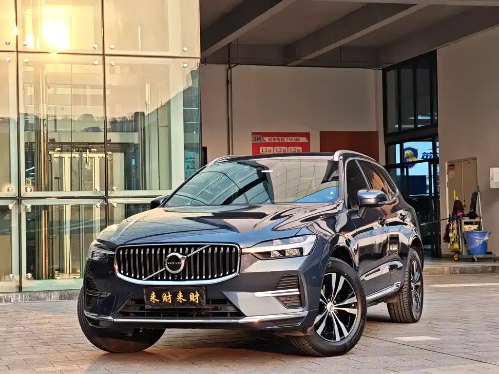 Volvo XC60 — фото 3