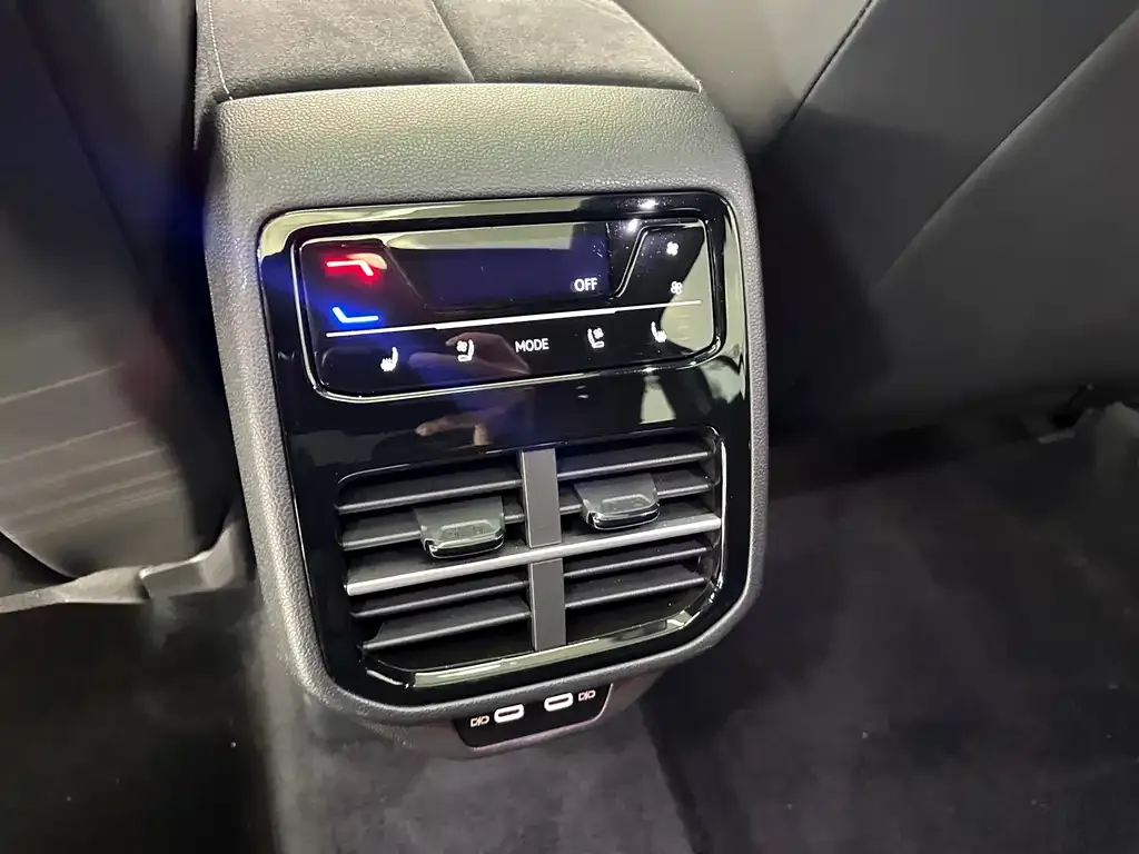 Volkswagen Passat — фото 7