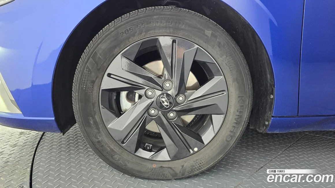 Hyundai AVANTE — фото 7