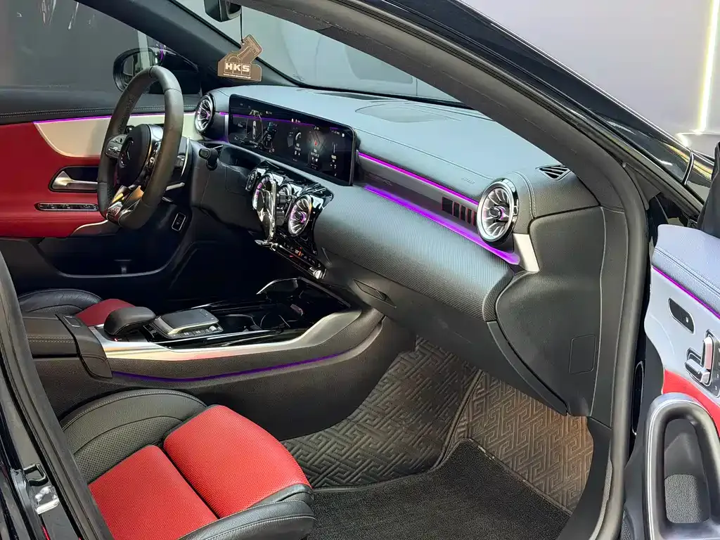 Mercedes-Benz CLA AMG — фото 10