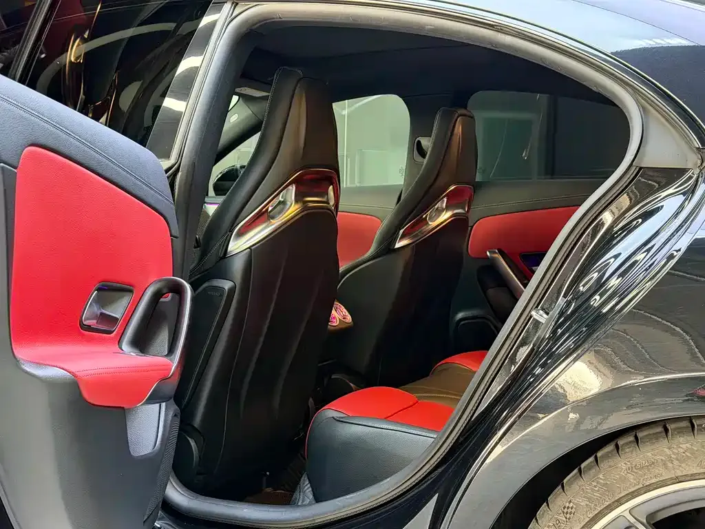 Mercedes-Benz CLA AMG — фото 5