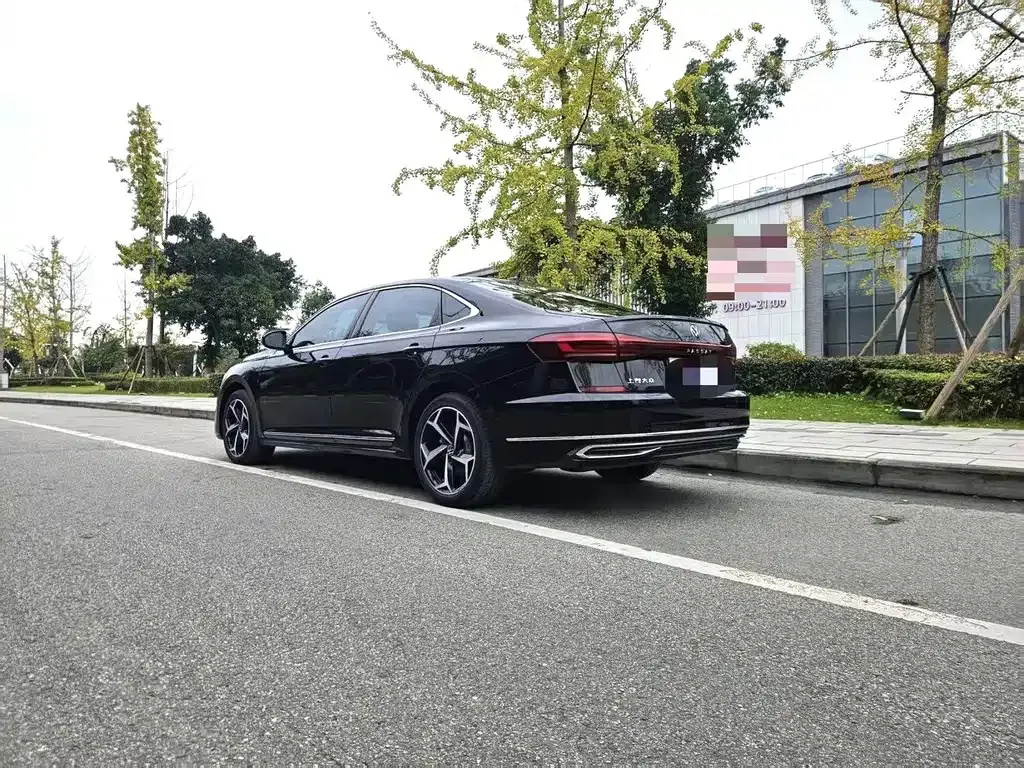 Volkswagen Passat — фото 9
