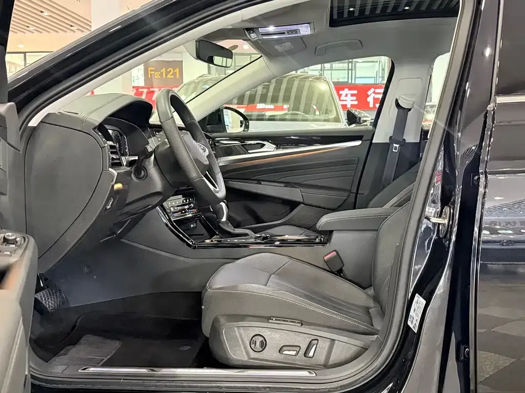 Volkswagen Passat — фото 10