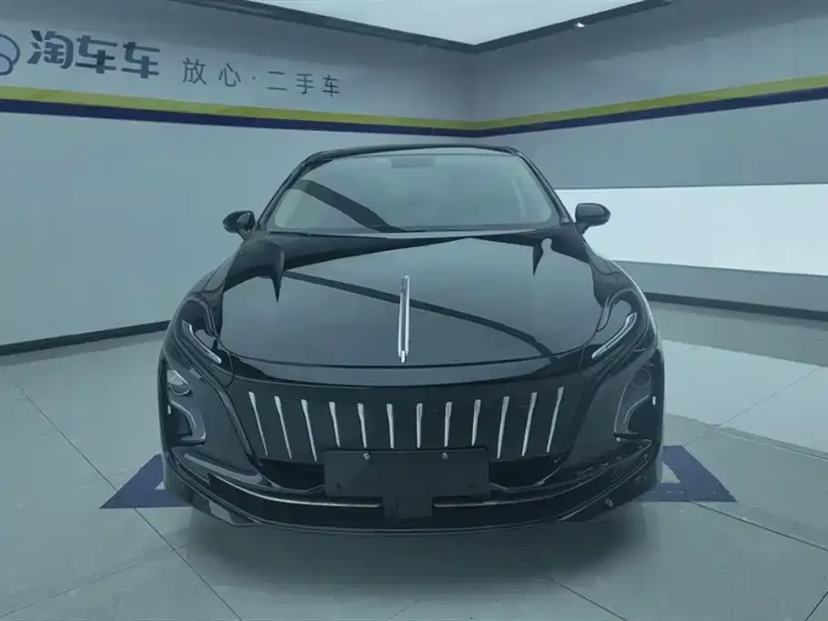 Hongqi E-QM5 — фото 2