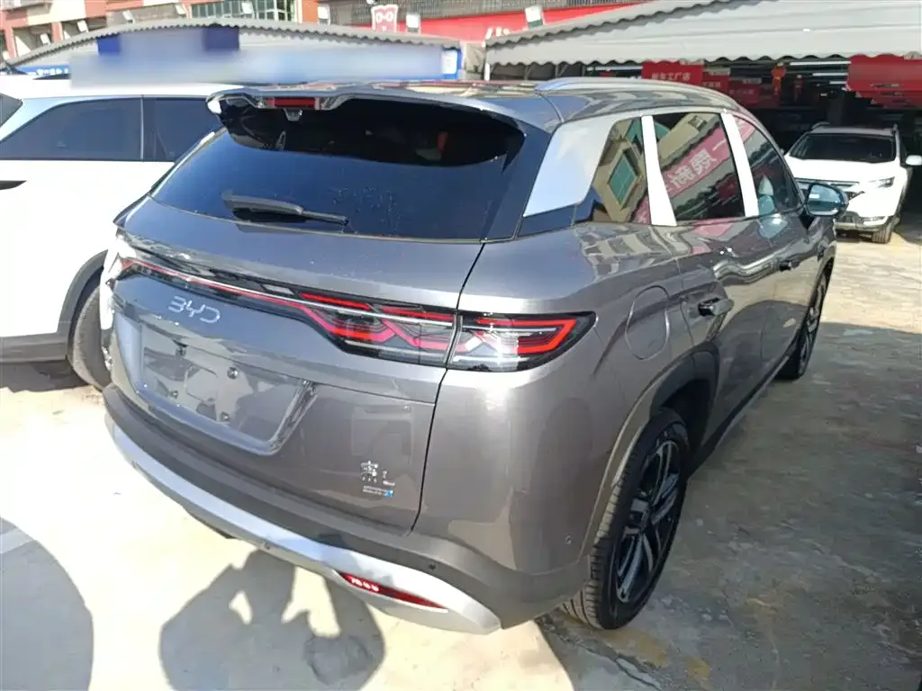 BYD L DM-i — фото 2