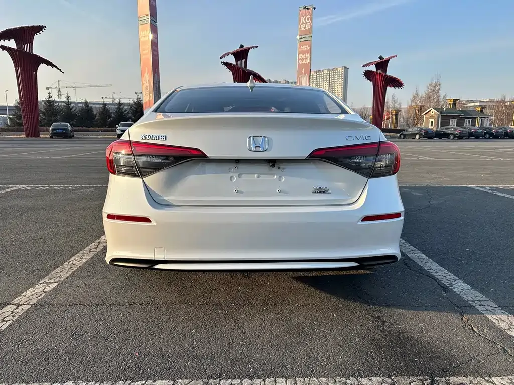 Honda Civic — фото 7