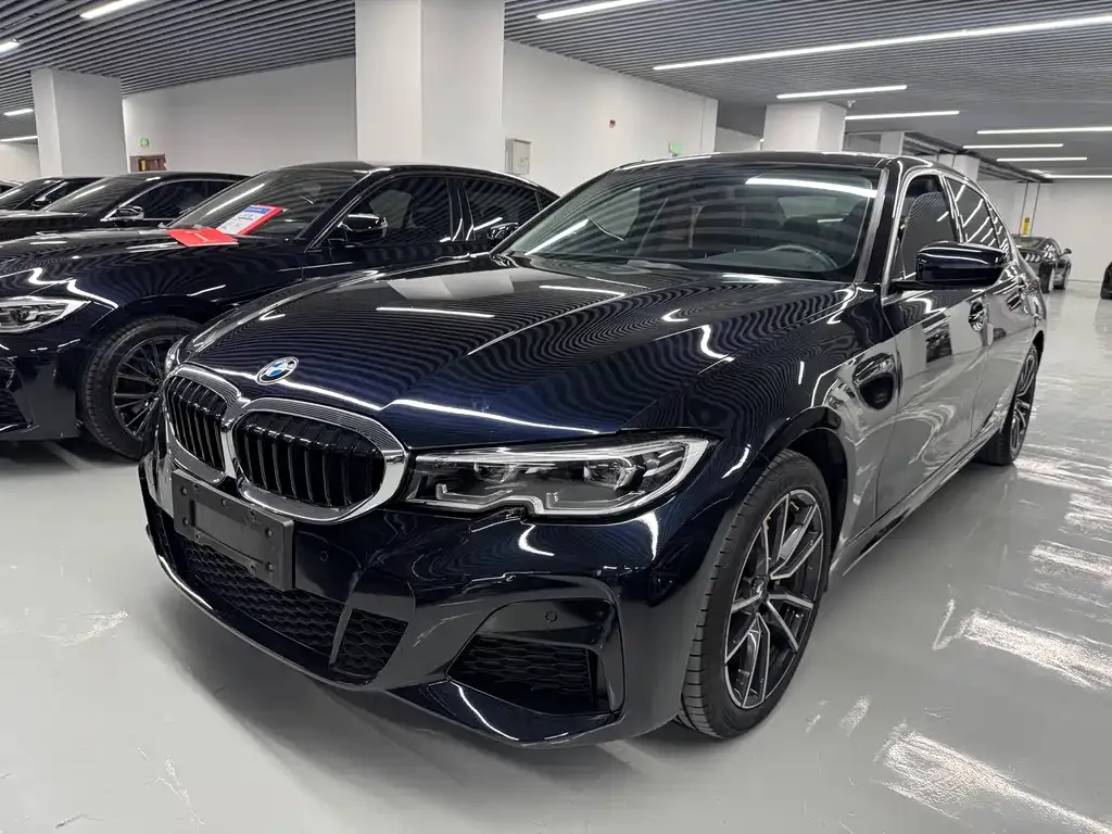BMW 3 Series — фото 1