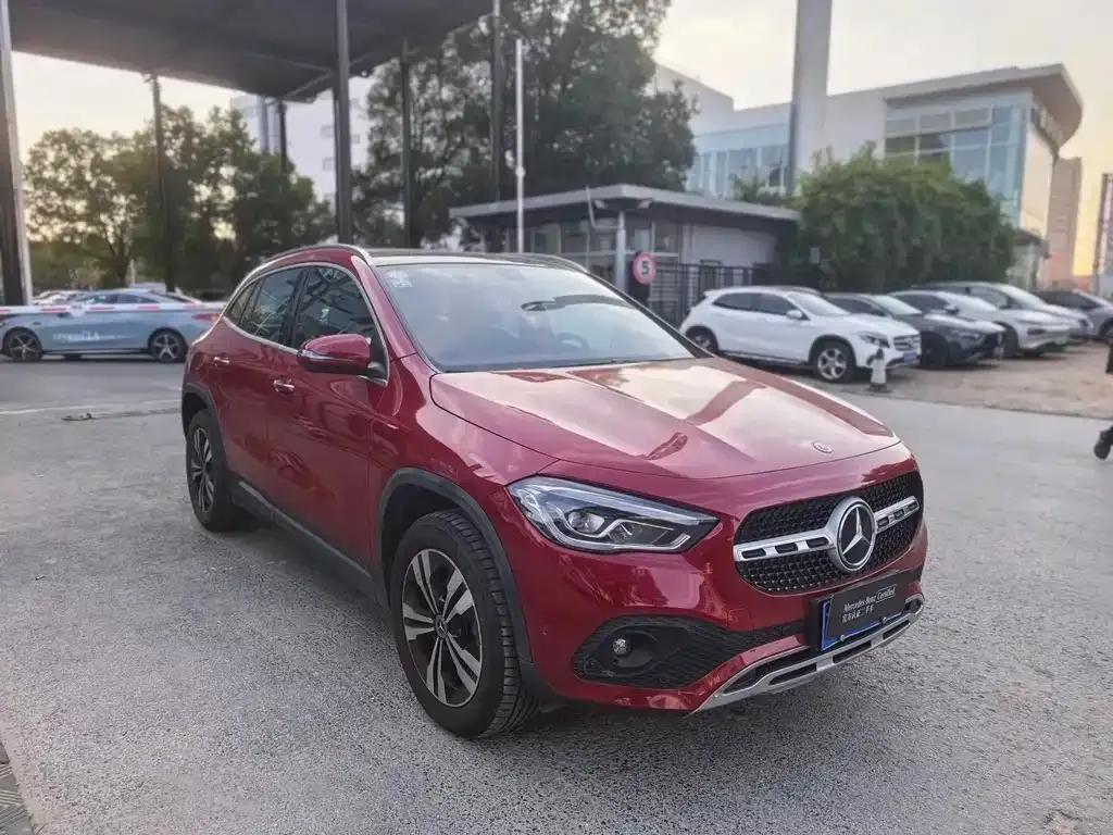 Mercedes-Benz GLA — фото 8