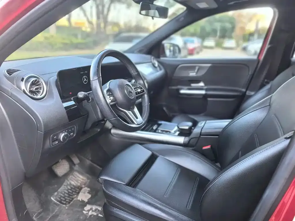 Mercedes-Benz GLA — фото 10