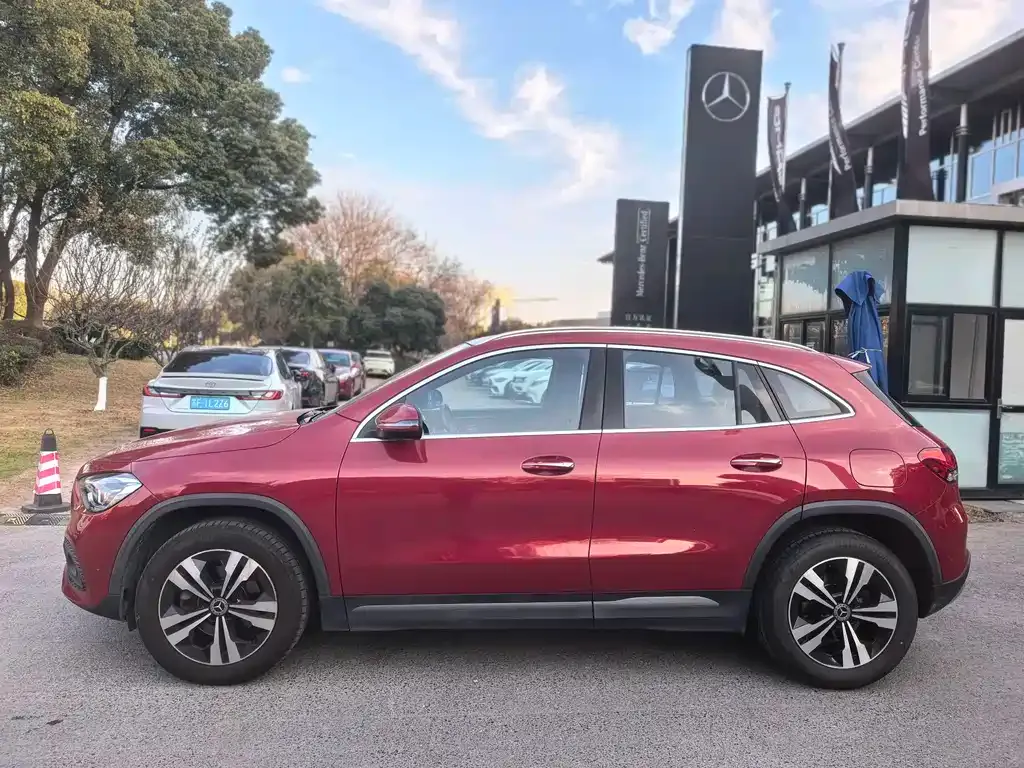 Mercedes-Benz GLA — фото 7