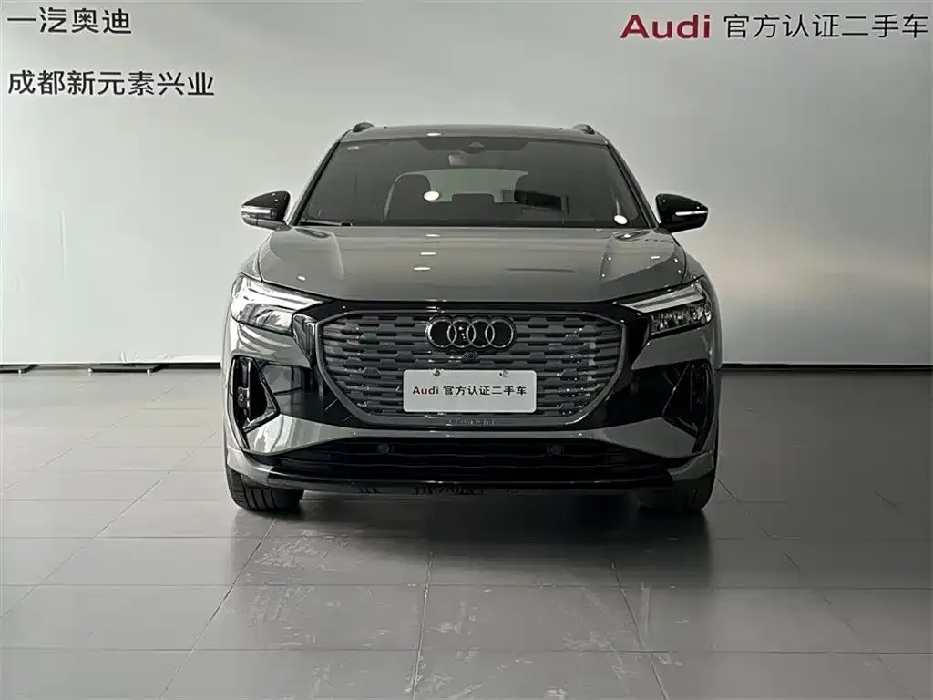 Audi Q4 e-tron — фото 2