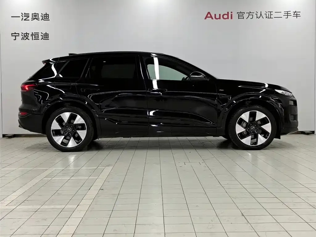 Audi Q6L e-tron — фото 6