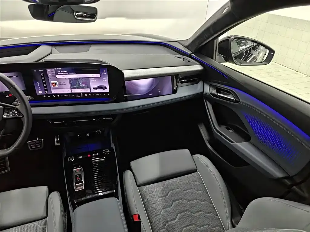 Audi Q6L e-tron — фото 8