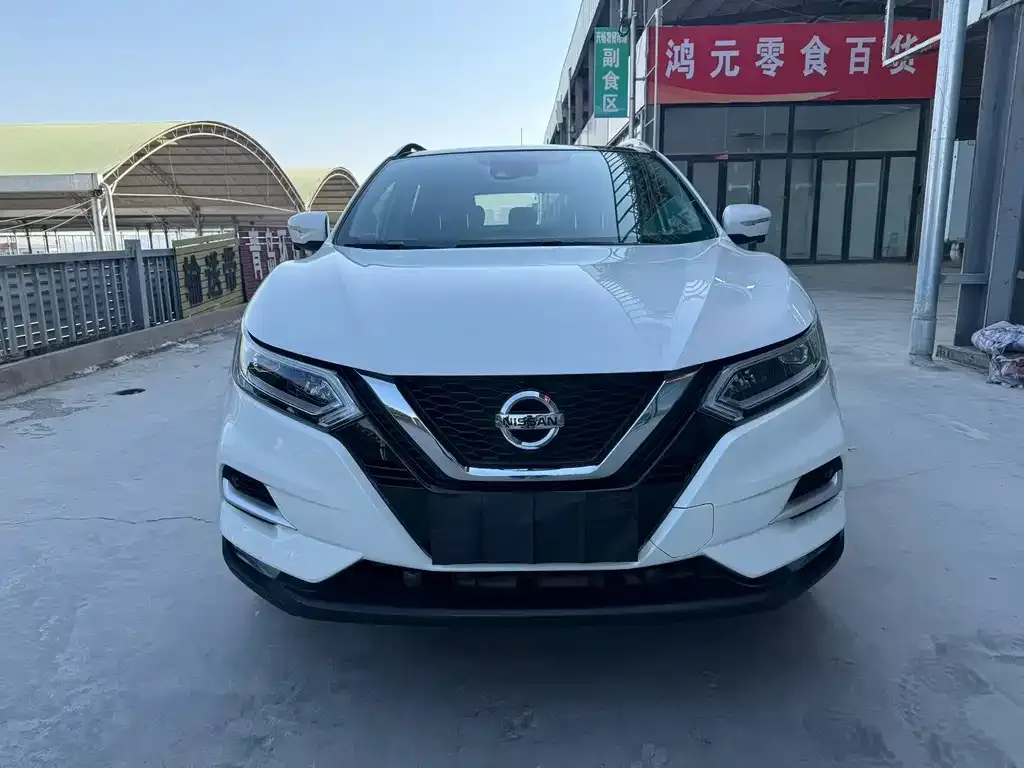 Nissan Qashqai — фото 4