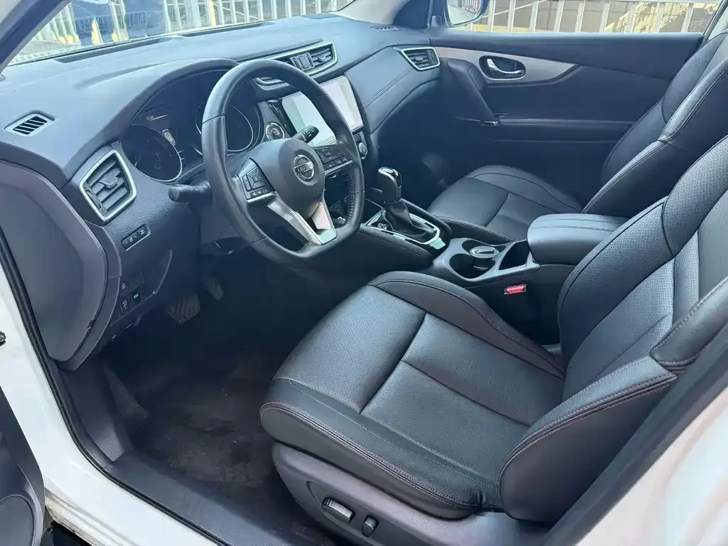 Nissan Qashqai — фото 6