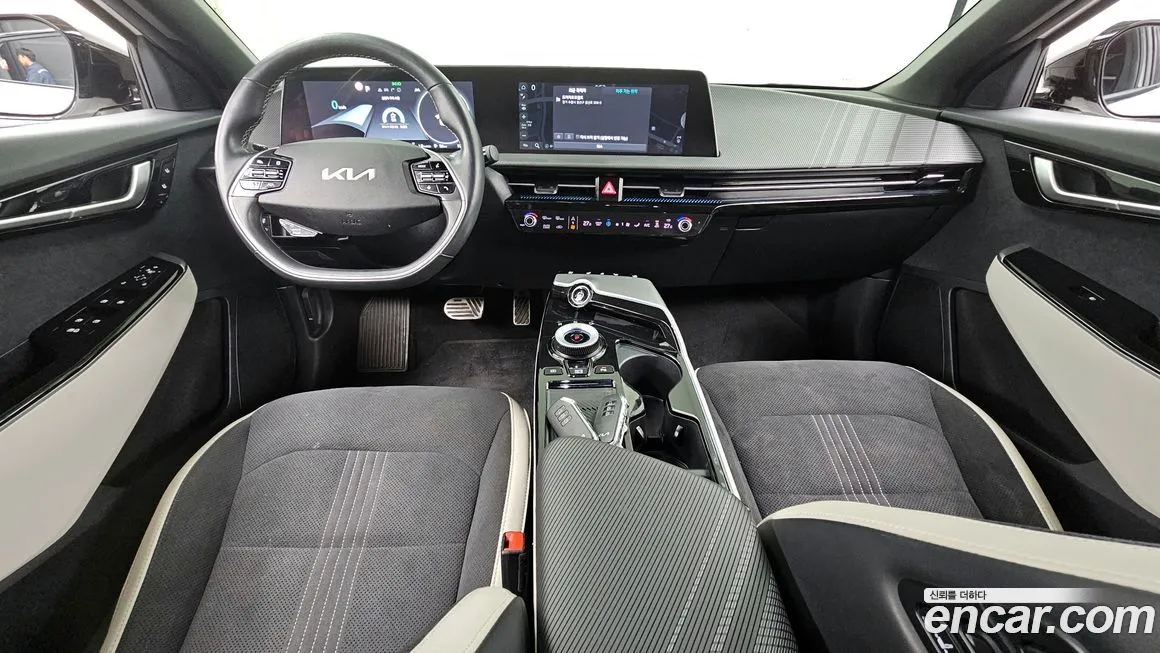 Kia EV6 — фото 7