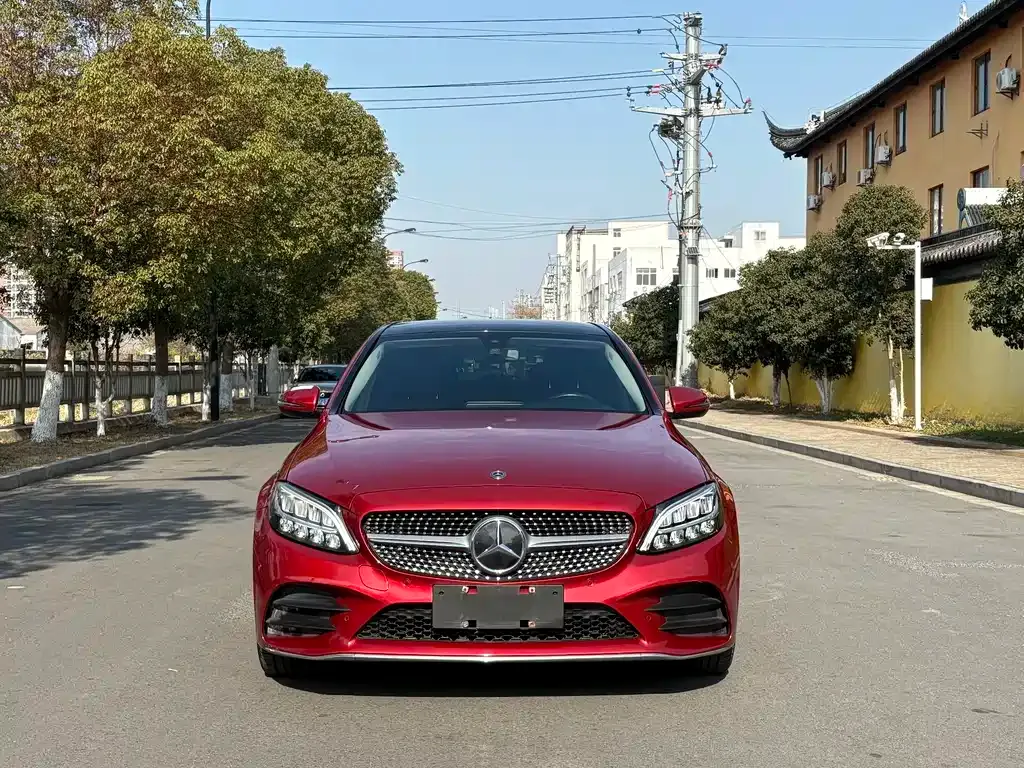 Mercedes-Benz C-Class — фото 1