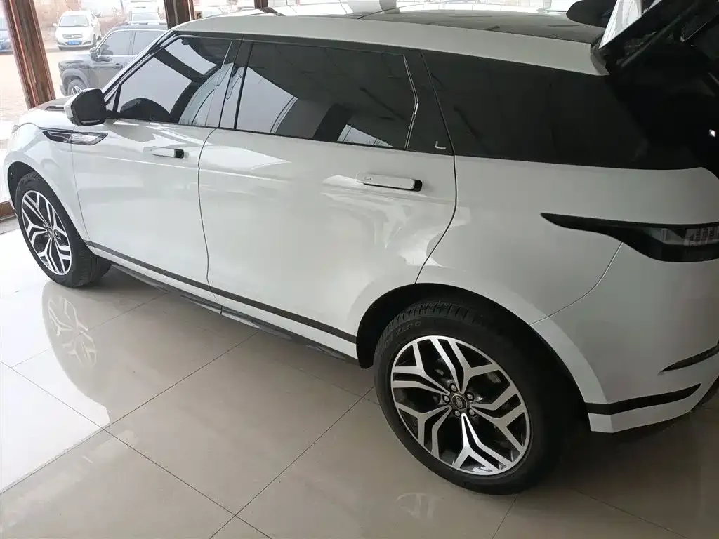 Land Rover Evoque — фото 7