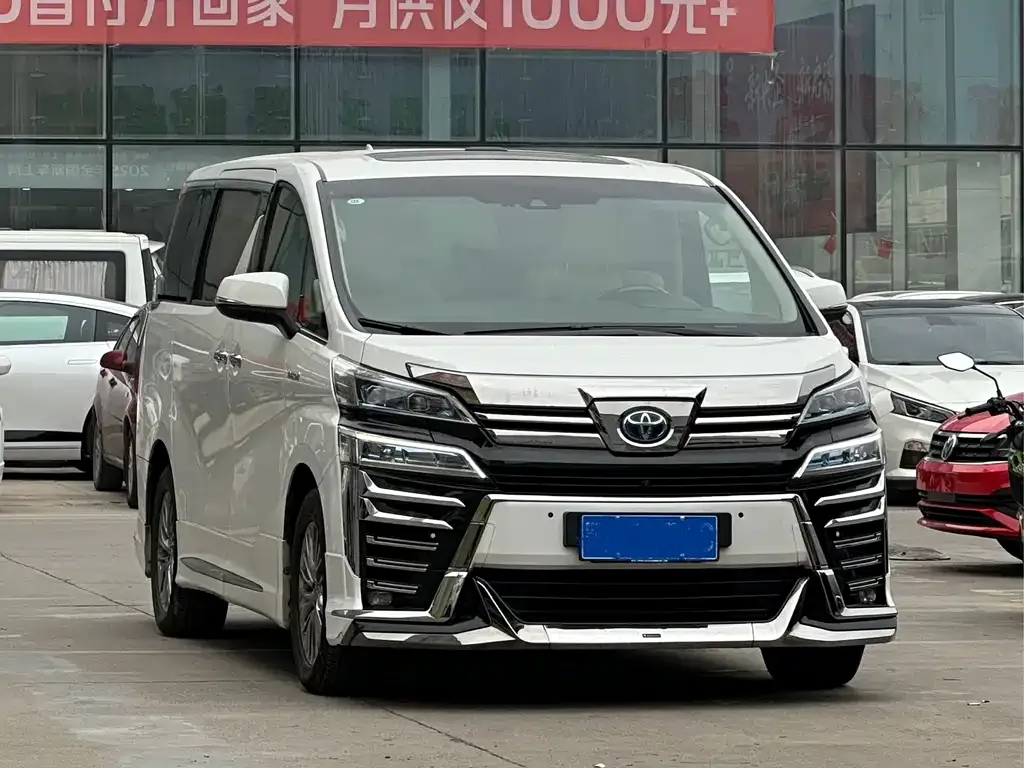 Toyota Vellfire — фото 7