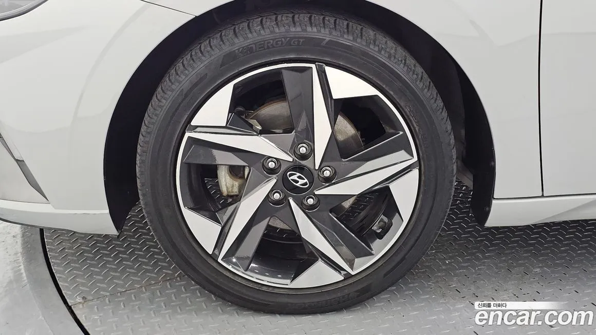 Hyundai AVANTE — фото 4