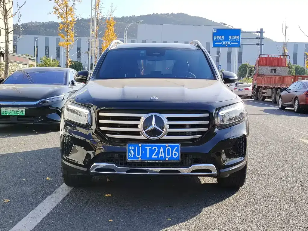 Mercedes-Benz GLB — фото 6