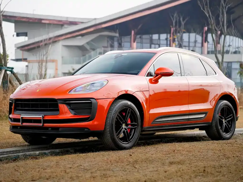 Porsche Macan — фото 1