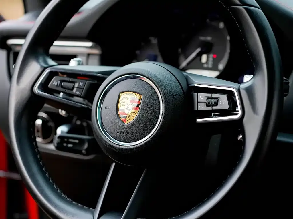 Porsche Macan — фото 6