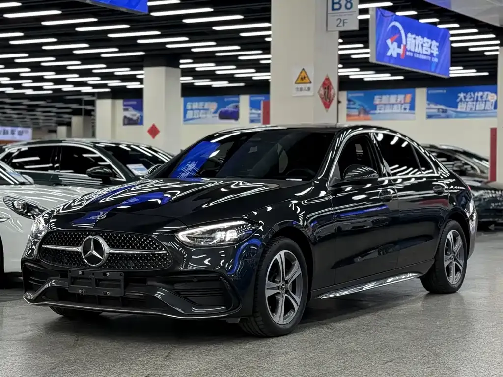 Mercedes-Benz C-Class — фото 1