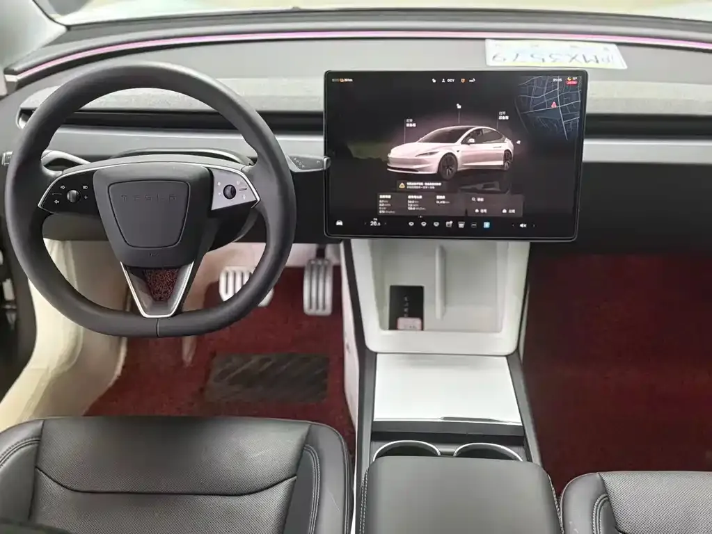 Tesla Model 3 — фото 9