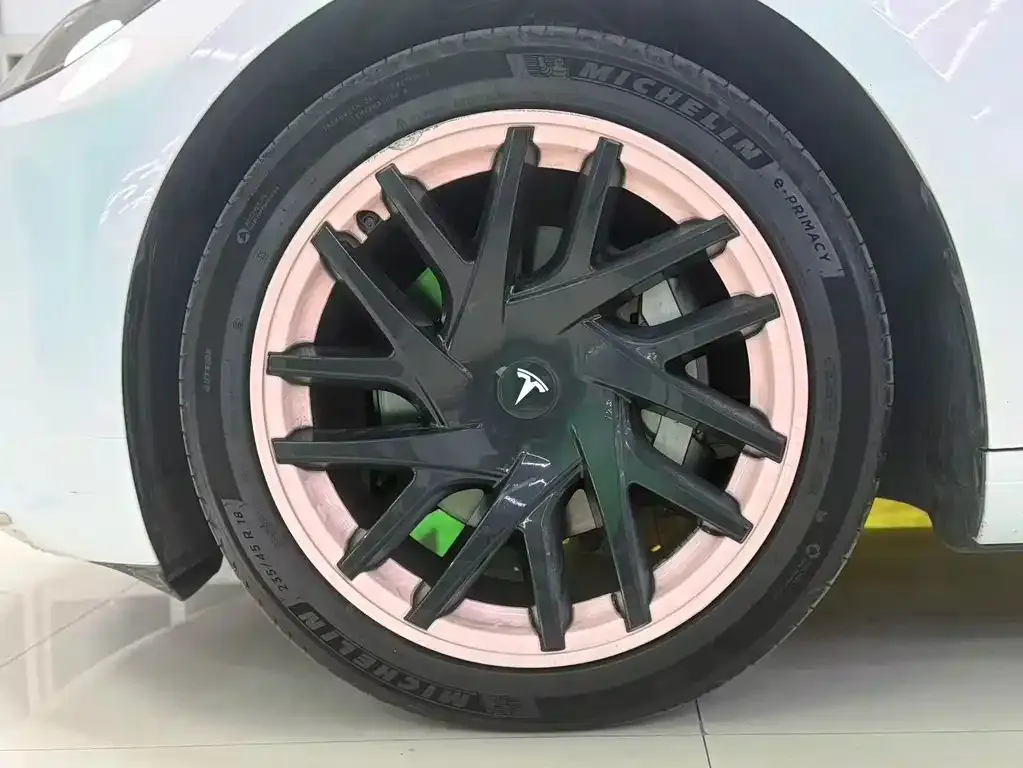 Tesla Model 3 — фото 6