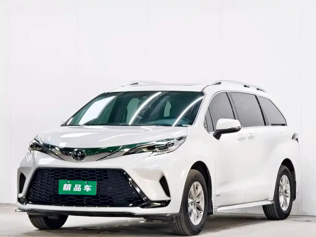 Toyota Granvia — фото 1