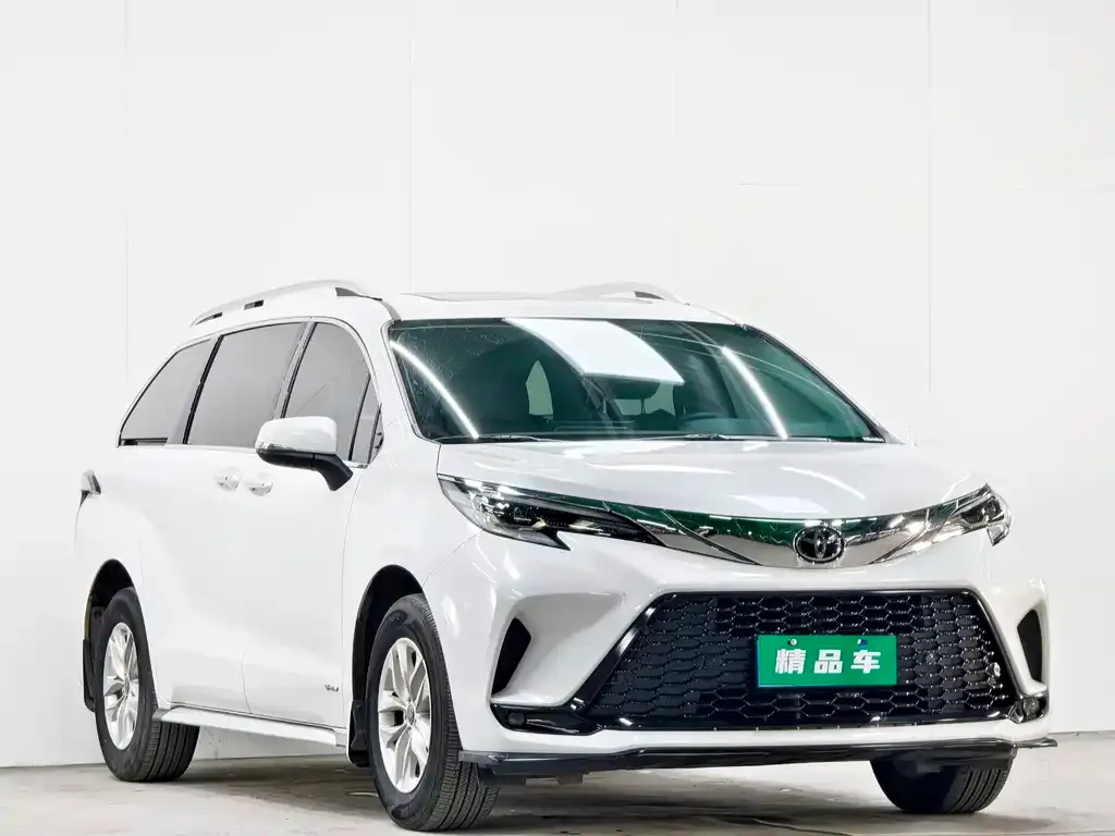 Toyota Granvia — фото 3