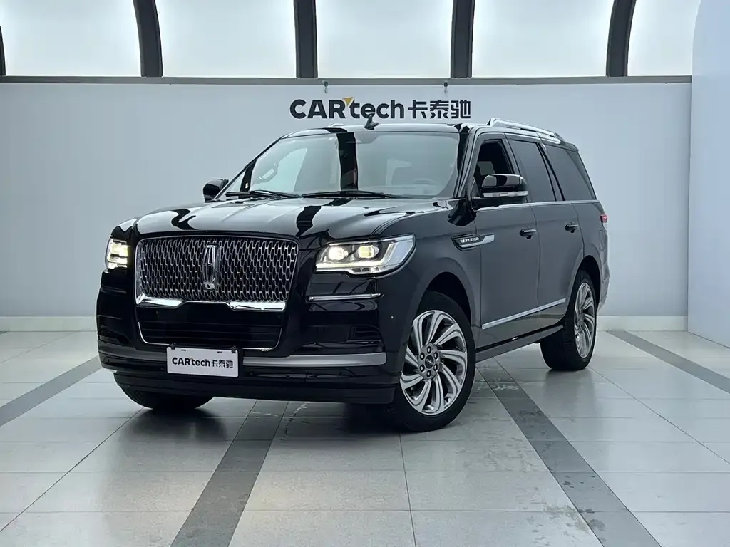 Lincoln Navigator — фото 1
