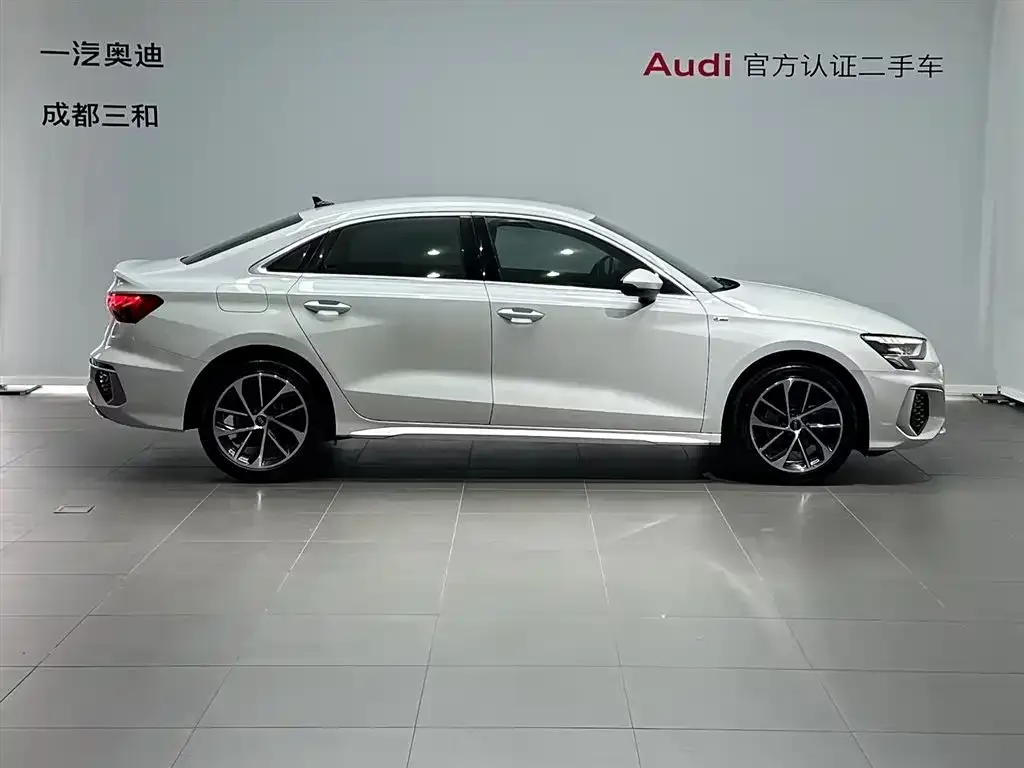Audi A3 — фото 2