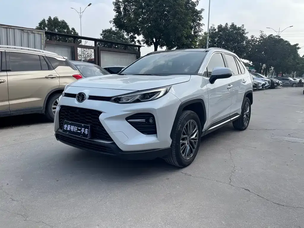Toyota Wildlander — фото 1