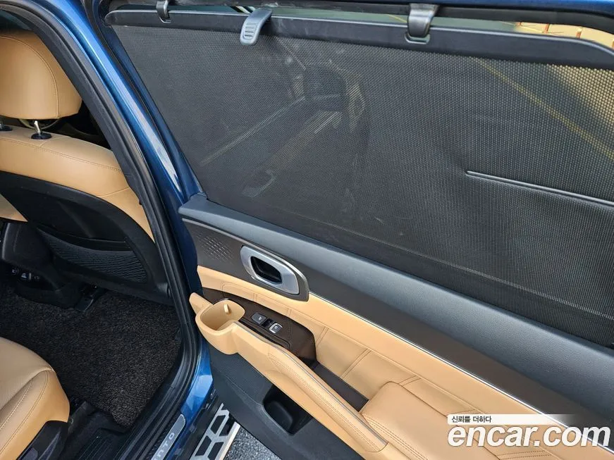 Kia Sorento — фото 6