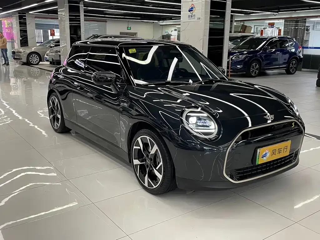 MINI Cooper EV — фото 3