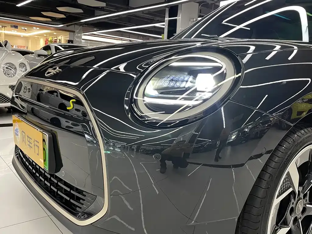 MINI Cooper EV — фото 9