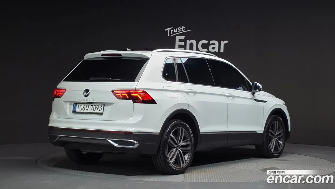 Volkswagen Tiguan — фото 2