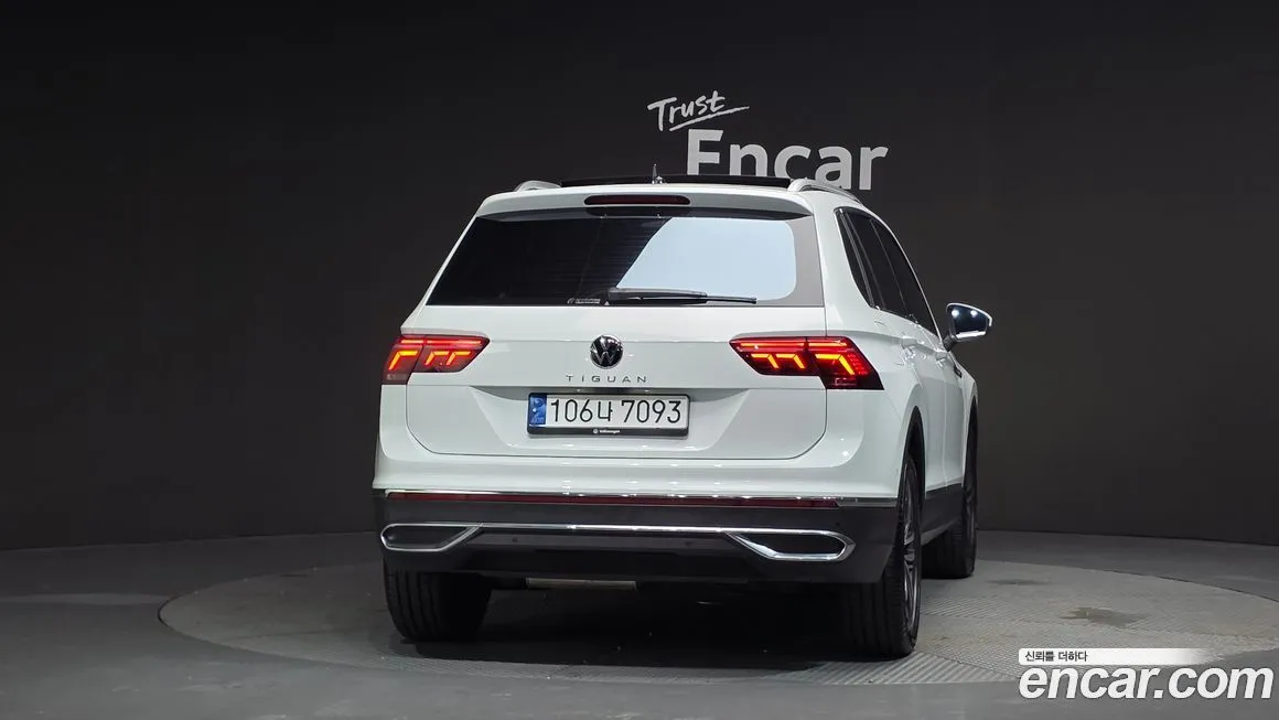 Volkswagen Tiguan — фото 3