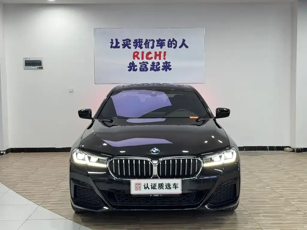 BMW 5 Series — фото 10