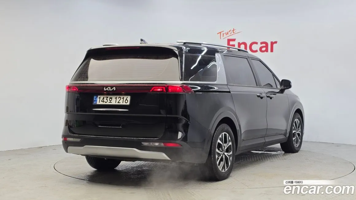 Kia Carnival — фото 2