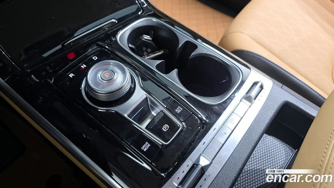 Kia Carnival — фото 10