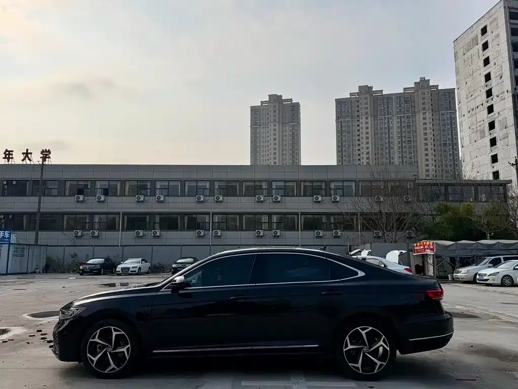 Volkswagen Passat — фото 8
