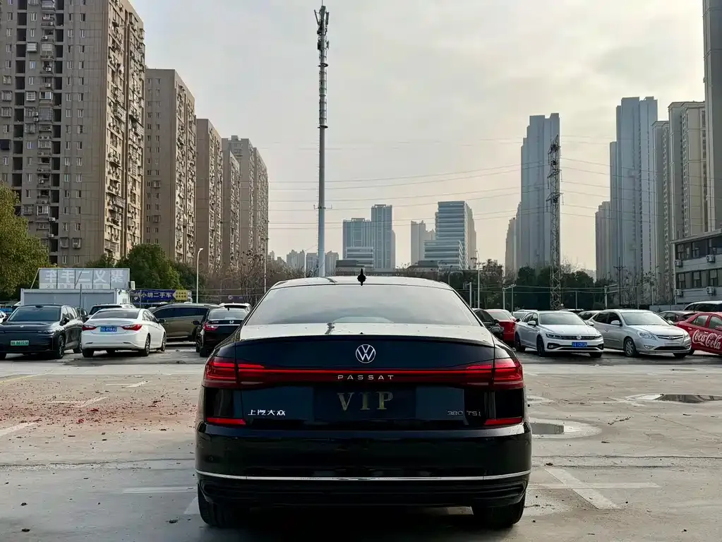Volkswagen Passat — фото 3