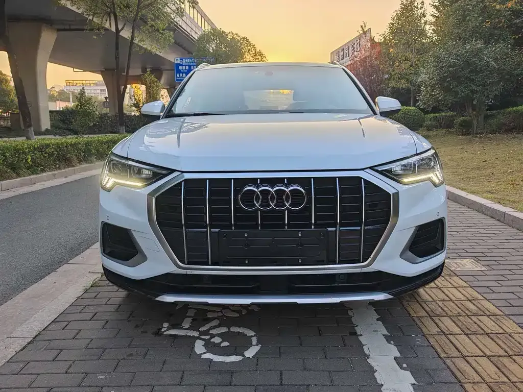 Audi Q3 — фото 6