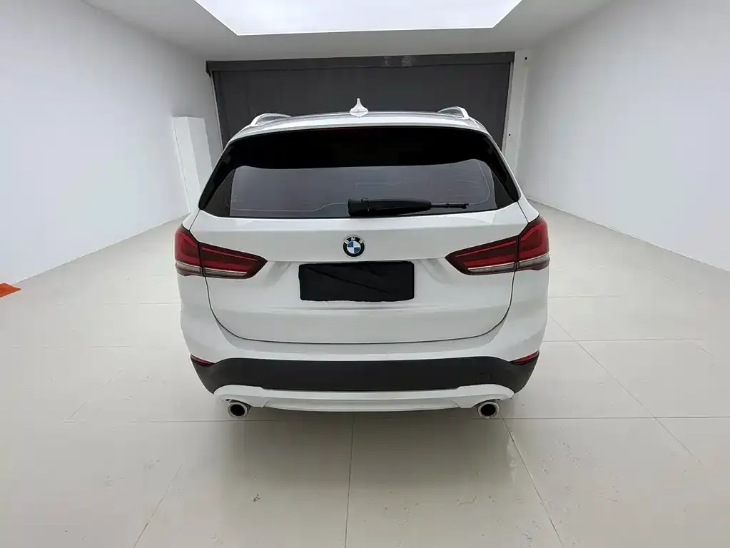 BMW X1 — фото 7