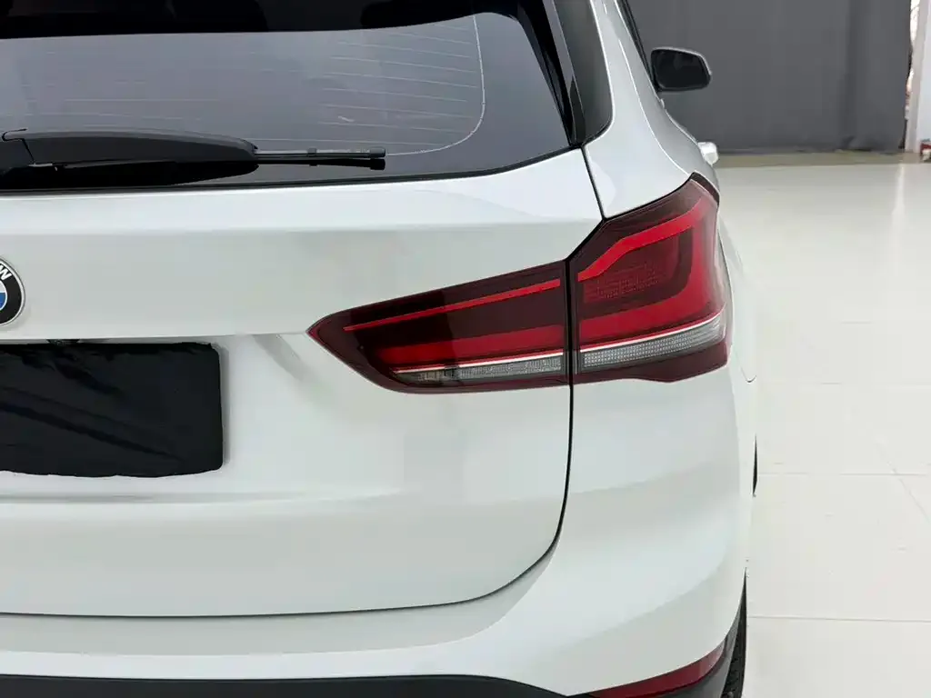 BMW X1 — фото 2