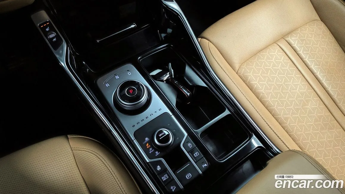 Kia Sorento — фото 10