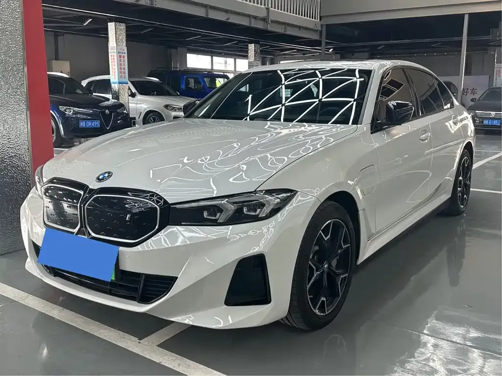 BMW i3 — фото 1